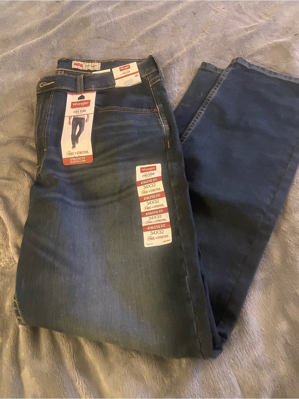 Wrangler Men’s Dark Blue Relaxed Fit Jeans